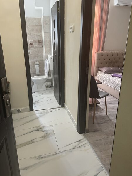 Unirii, Regina Maria, Casa Poporului,